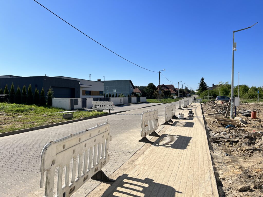 Nowy chodnik na osiedlu JasnaHouse w Ostrowie Wielkopolskim